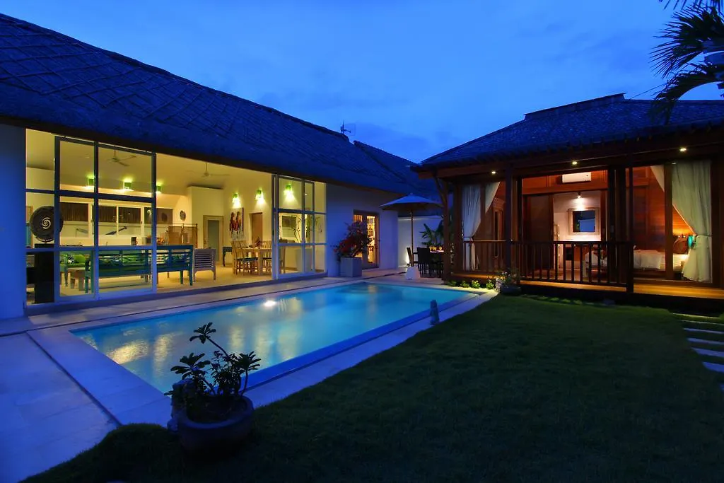 Villa Blue Pearl By Optimum Bali Villas Σεμινιάκ